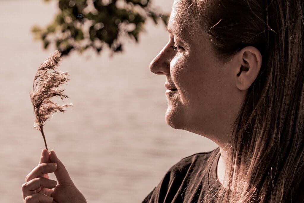 Portrait Fotoshooting Frau verspielt