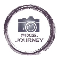 Logo von Pixeljourney - Portraitfotografin Doreen Riedel